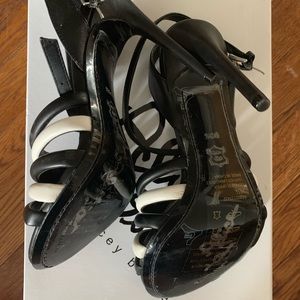 Alice + Olivia black and white sandals